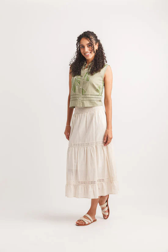 Flower Embroidery Sleeveless Top
