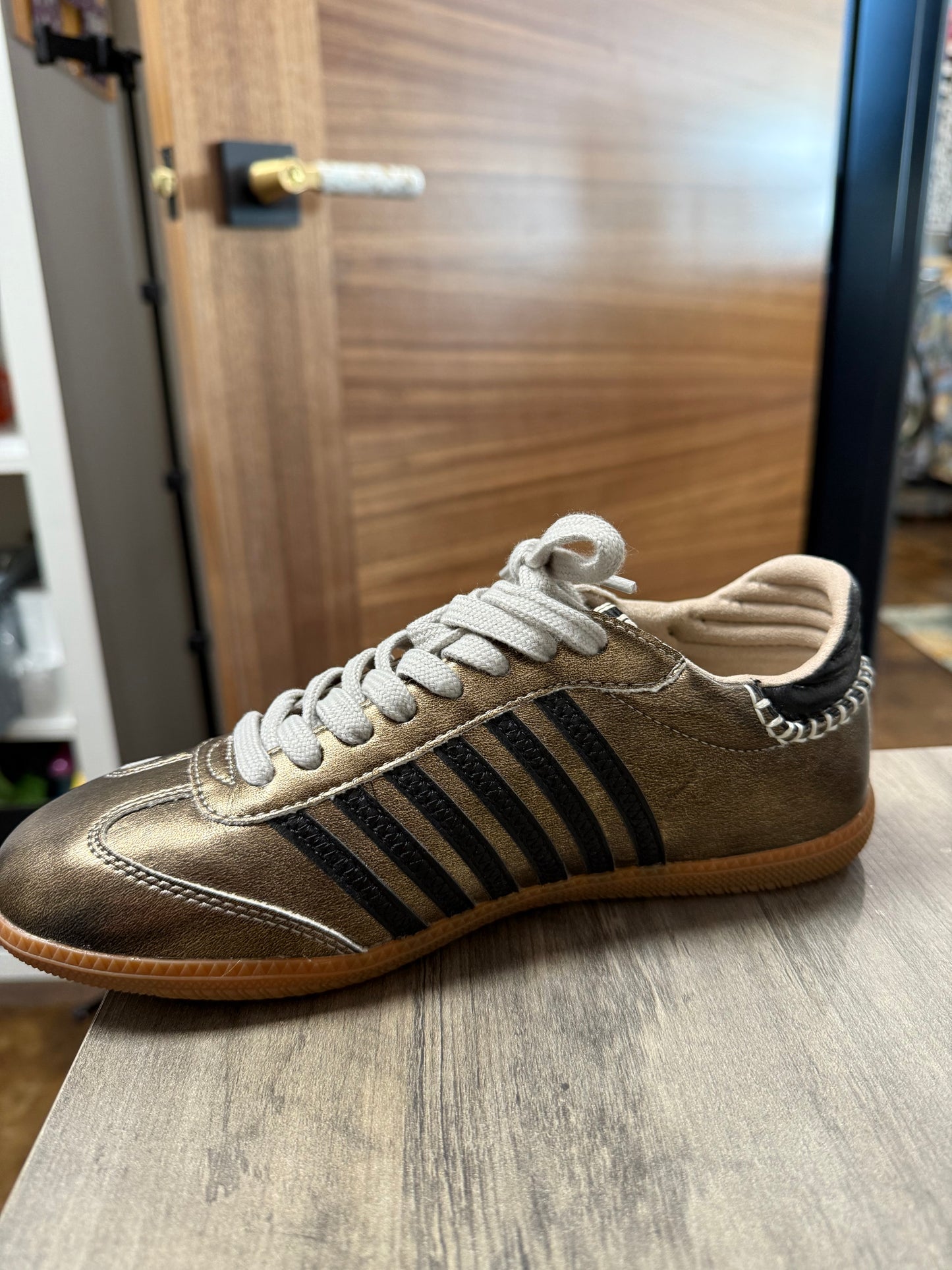 Stella Sneaker