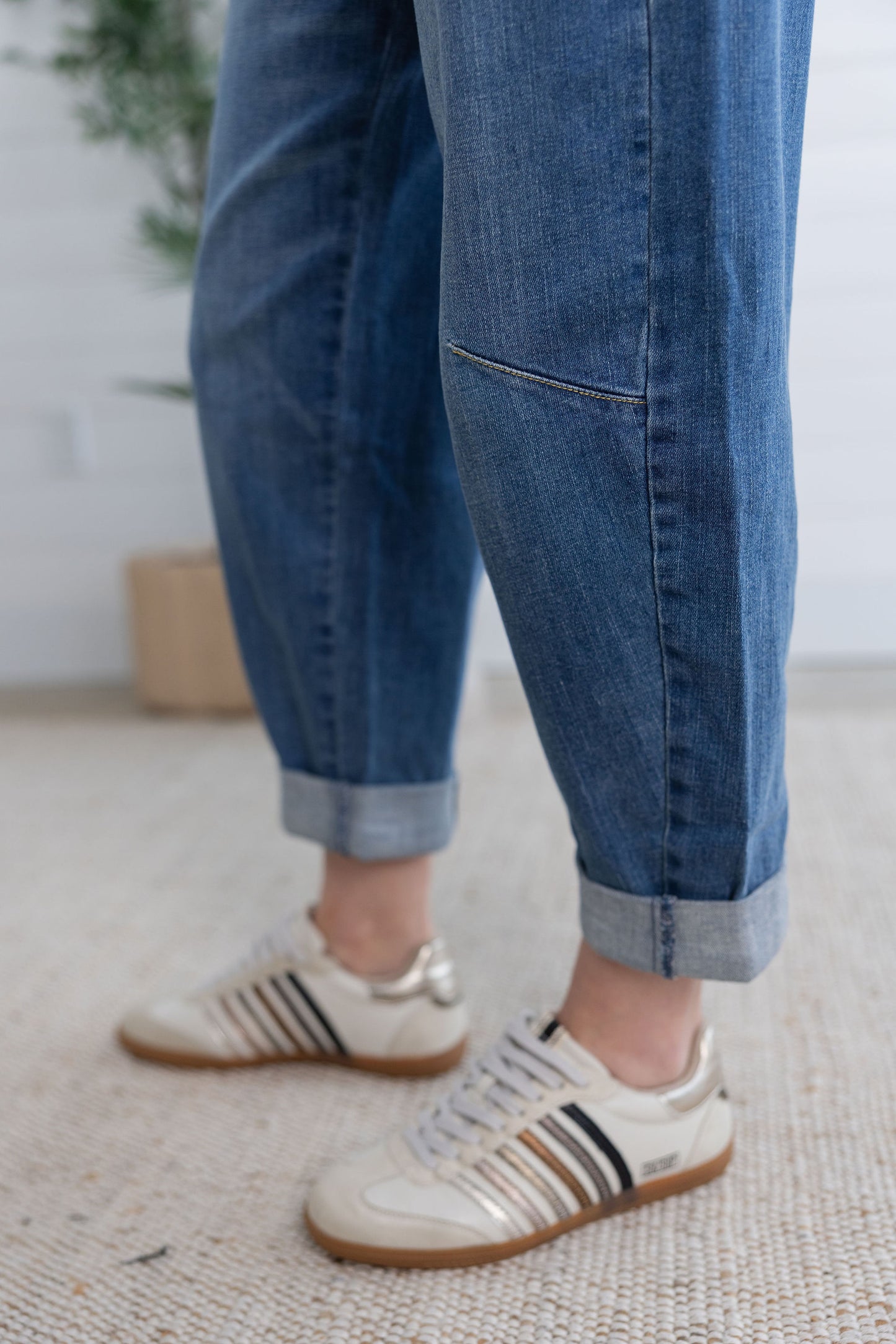 Mac & Me Barrel Leg Jean