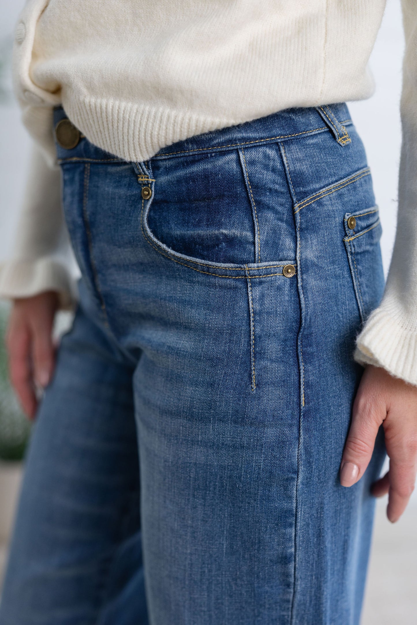 Mac & Me Barrel Leg Jean